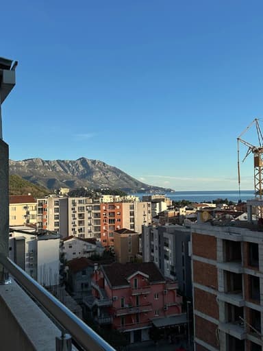 Аренда уютной квартиры в Будве с панорамным видом всего за 700€