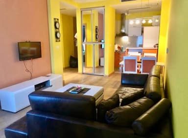 Квартира в Будве с паркингом за 850€ в центре