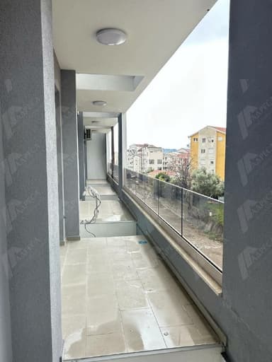 Продается квартира в Будве с террасой и паркингом за 267.000 евро