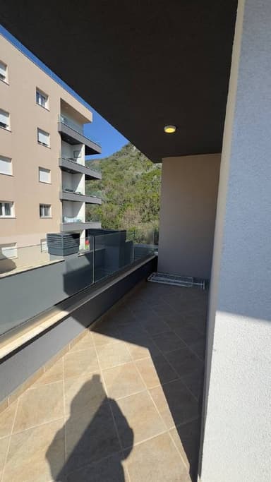 Аренда квартиры в Будве с панорамным видом за 600 EUR