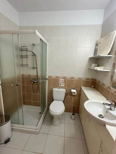 Аренда таунхауса с 2 спальнями в Пафосе, 1000 EUR