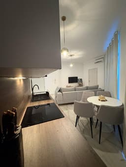Сдаётся квартира в Бечичи с новым ремонтом за 70 EUR в сутки