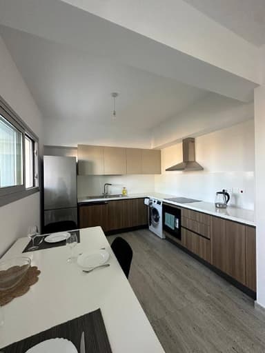 Аренда квартиры в Пафосе - 1100 EUR, новая 1-комнатная с парковкой