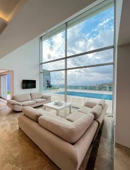 Вилла в Каргиджак, 495.000 EUR, 5.360 кв.м с бассейном и садом