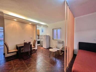 Сдам студию в Херцег-Новом за 300€/месяц с террасой и бытовой техникой