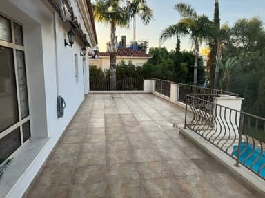 Просторная вилла с 5 спальнями в Лимассоле, 3,300,000 EUR