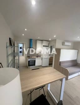 Студия в Валенсии за 850 EUR в Ciutat Jardi
