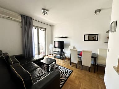 Сдам квартиру в Будве с 1 спальней - 550 EUR в месяц, хороший район