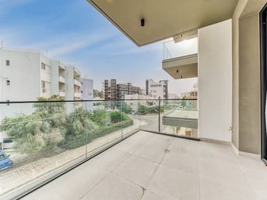 Аренда квартиры в Лимассоле за 2,700 EUR с видом на море