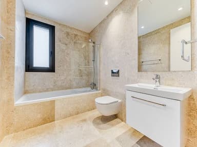 Аренда квартиры в Лимассоле за 2,700 EUR с видом на море