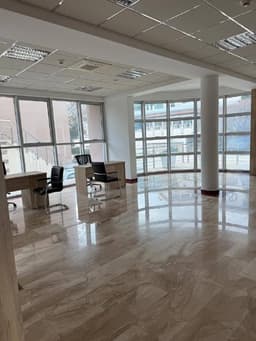 Коммерческое помещение в Будве за 2.300 евро в месяц