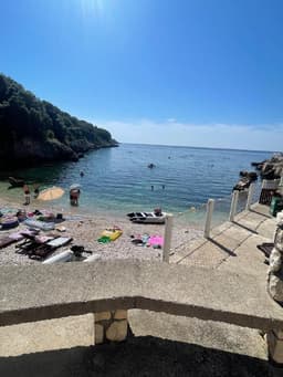 Двухэтажный дом с видом на море в Утехе за 100 000 EUR
