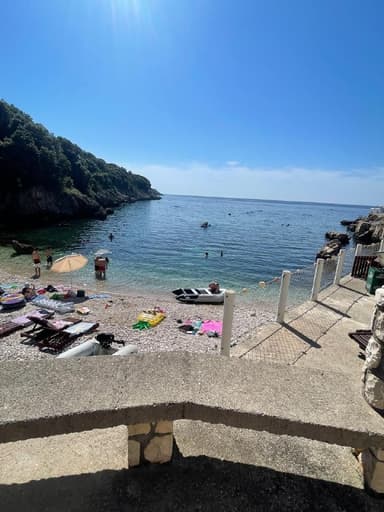 Двухэтажный дом с видом на море в Утехе за 100 000 EUR