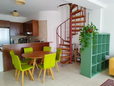 Аренда квартиры в Пафосе - 800 EUR с 1 спальней и большим балконом