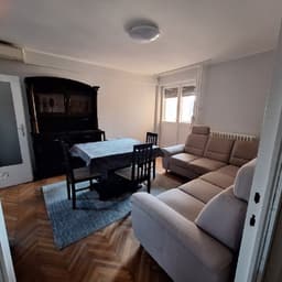 Трехкомнатная квартира в центре Панчева за 350 евро в месяц