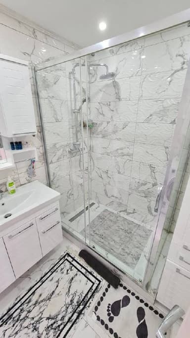 Аренда квартиры в Будве с 2 спальнями за 1350 EUR в месяц