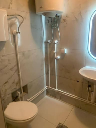 Аренда двухкомнатной квартиры за 350 EUR с отдельным входом и террасой