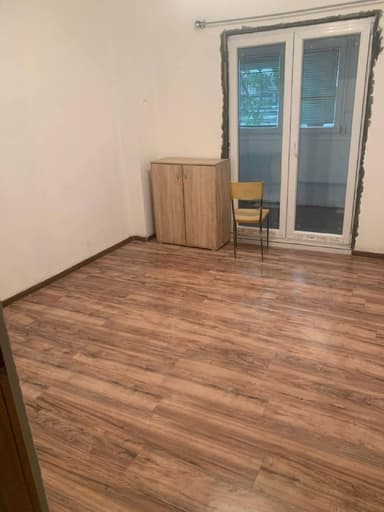 Аренда двухкомнатной квартиры за 350 EUR с отдельным входом и террасой