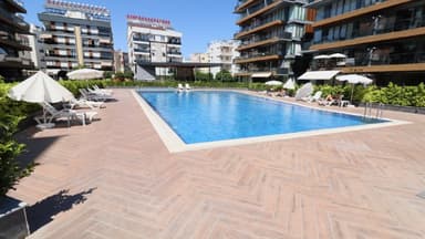 Сдам квартиру в центре Анталии - 1500 EUR, 3 спальни, 400 метров до пляжа