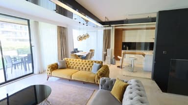 Сдам квартиру в центре Анталии - 1500 EUR, 3 спальни, 400 метров до пляжа