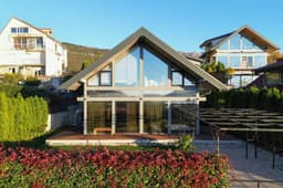Современный коттедж в Тивате с панорамным видом за 425 000 EUR