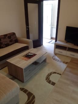 Сдается квартира с 1 спальней в Сутоморе у моря за 400 EUR в месяц