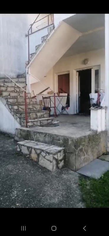 Сдам 3-комнатную квартиру на Петлово брдо за 350 EUR с отдельным входом и зеленым двором