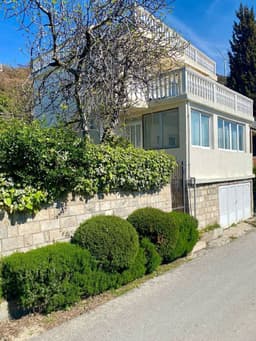 Аренда уютного дома с видом на море в Круче, Черногория за 1200 EUR