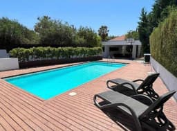 Аренда виллы в Лимассоле у моря - 5500 EUR в месяц, 2 спальни и бассейн