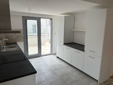Роскошный пентхаус у моря в Петровце за 425 000 EUR