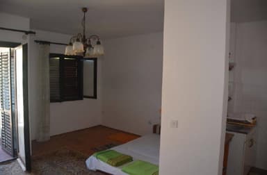 Студия с видом на море в Доброте за 95,000 €