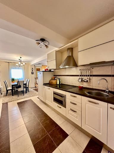 Аренда квартиры в Пржно с видом на море, 800 EUR в месяц