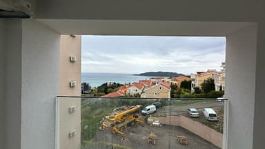 Квартира в Bečici с видом на море за 120.000