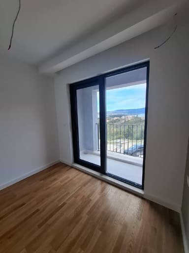 Продажа виллы в Тивате с 4 спальнями за 850.000 EUR