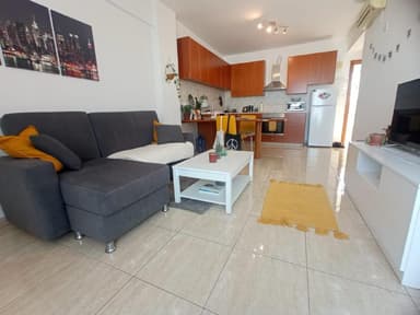 Аренда 1к квартиры в центре Ларнаки с видом на море за 700750 EUR