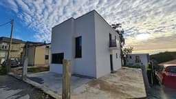 Просторный дом в Шушане, Черногория за 228000 EUR