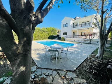 Аренда виллы в Лимассоле, Калогири - 5 спален, бассейн за 5,500 EUR