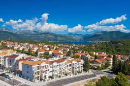 Продается квартира на Lustica Bay, 600,000 EUR, с двумя спальнями и видом на море