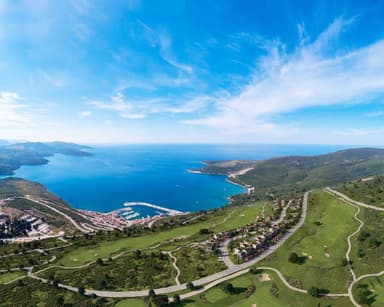 Продается квартира на Lustica Bay, 600,000 EUR, с двумя спальнями и видом на море