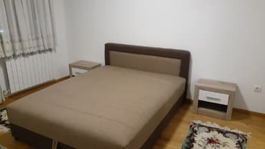 Сдаётся однокомнатная квартира в Крагуевце за 350 EUR с новой мебелью