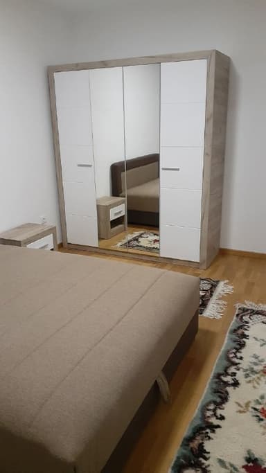 Сдаётся однокомнатная квартира в Крагуевце за 350 EUR с новой мебелью