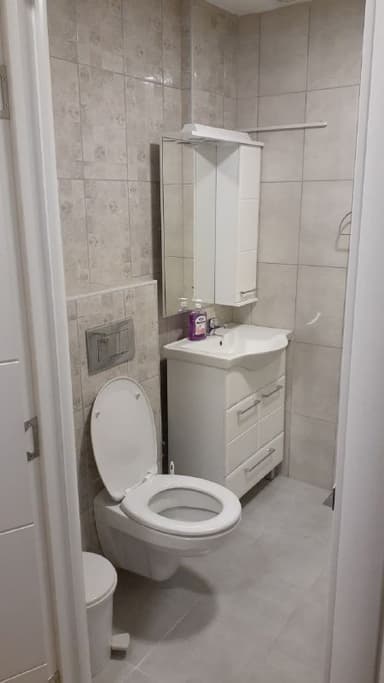 Сдаётся однокомнатная квартира в Крагуевце за 350 EUR с новой мебелью