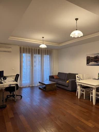 Сдается квартира в Новом Белграде за 850 EUR с балконом и техникой