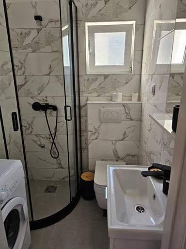 Продается современный дом в Сутоморе за 265.000 EUR