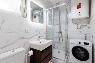 Продается квартира в Будве Бечичи, 139000 EUR, с возможностью изолировать вторую комнату