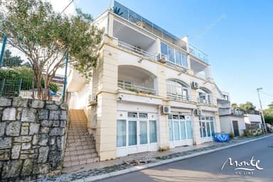 Уникальная студия у моря в Тивате за 94,500 EUR