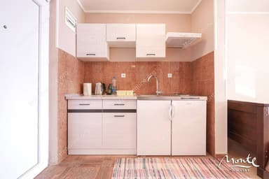 Уникальная студия у моря в Тивате за 94,500 EUR