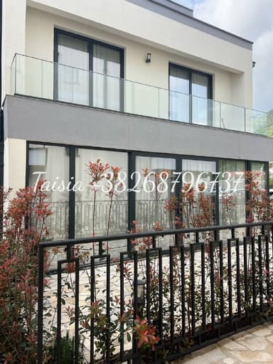 Просторный дом в закрытом поселке Ластва за 0 EUR, 167 м² с террасой и студией